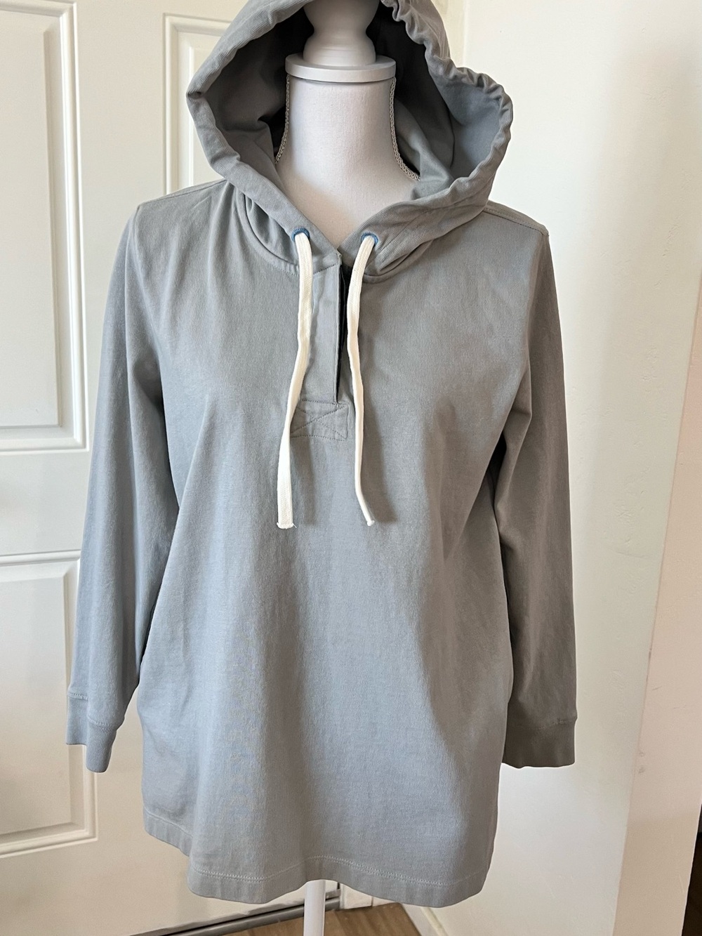 Lands' End 100 % Cotton Women's Gray Button-neck Hoodie Size Medium
